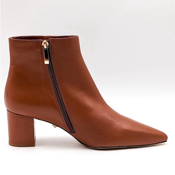 L'Agence Jeanne II Leather Booties - Picture 2 of 12